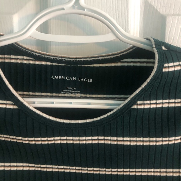 American Eagle Short Sleeve Crop Top - Picture 3 of 4
